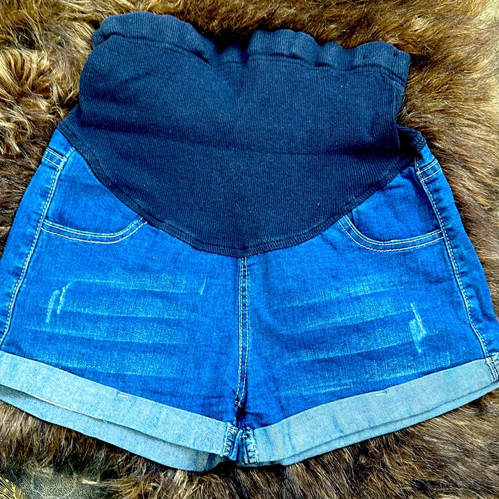 Maternity denim shorts
